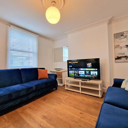 Cosy Home In Kensington - Great Location! 3 Minutes Walk To Earl'S Court Station لندن المظهر الخارجي الصورة