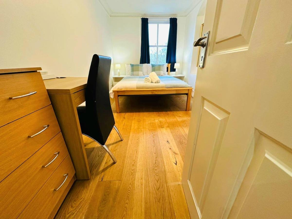 Cosy Home In Kensington - Great Location! 3 Minutes Walk To Earl'S Court Station لندن المظهر الخارجي الصورة