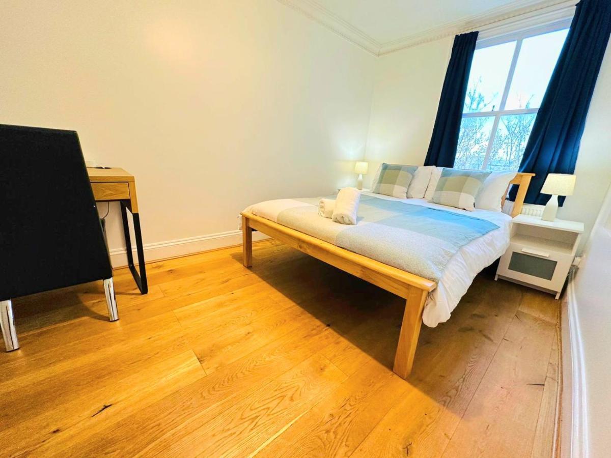 Cosy Home In Kensington - Great Location! 3 Minutes Walk To Earl'S Court Station لندن المظهر الخارجي الصورة