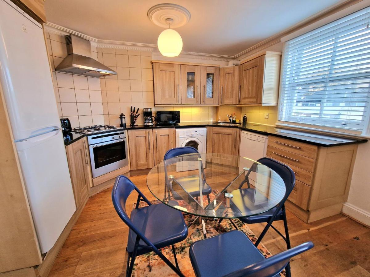 Cosy Home In Kensington - Great Location! 3 Minutes Walk To Earl'S Court Station لندن المظهر الخارجي الصورة
