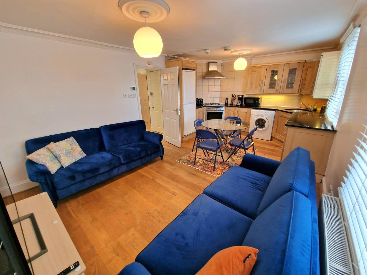Cosy Home In Kensington - Great Location! 3 Minutes Walk To Earl'S Court Station لندن المظهر الخارجي الصورة