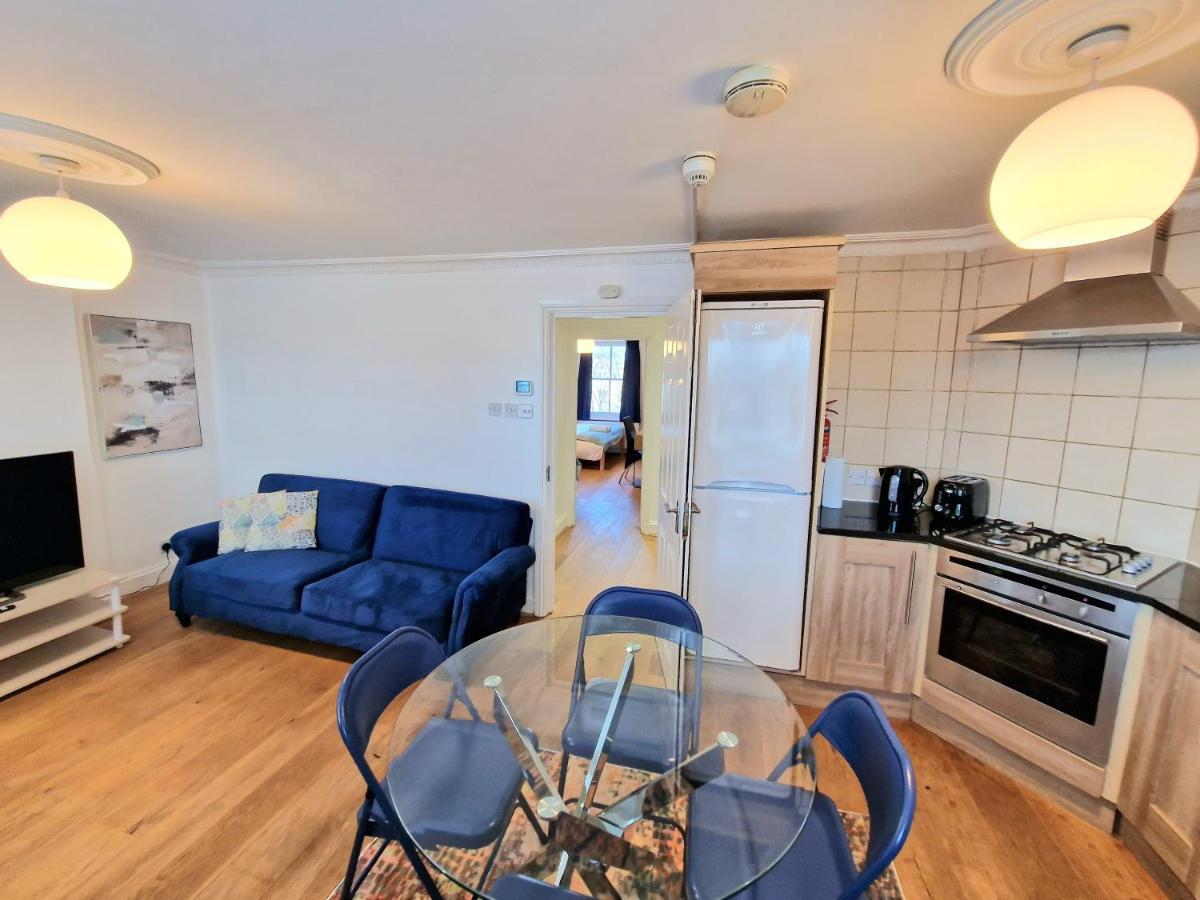Cosy Home In Kensington - Great Location! 3 Minutes Walk To Earl'S Court Station لندن المظهر الخارجي الصورة